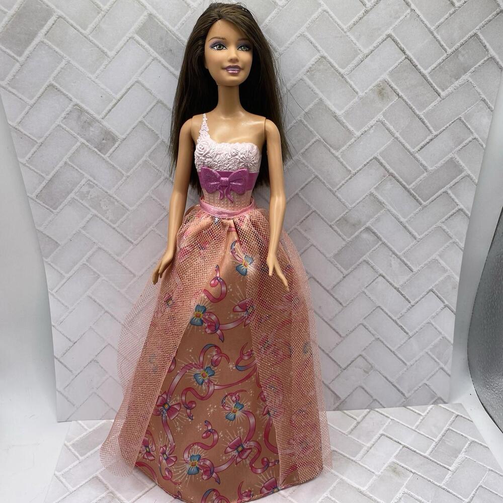 Barbie Enchanted Fairytale Princess Teresa Doll 2011 Mattel #W2859  B12